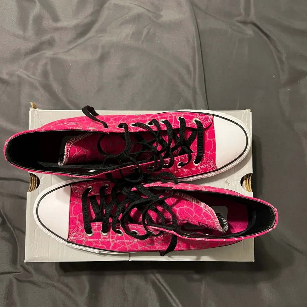 Converse “Cons” Pink Sneakers - Picture 3 of 10